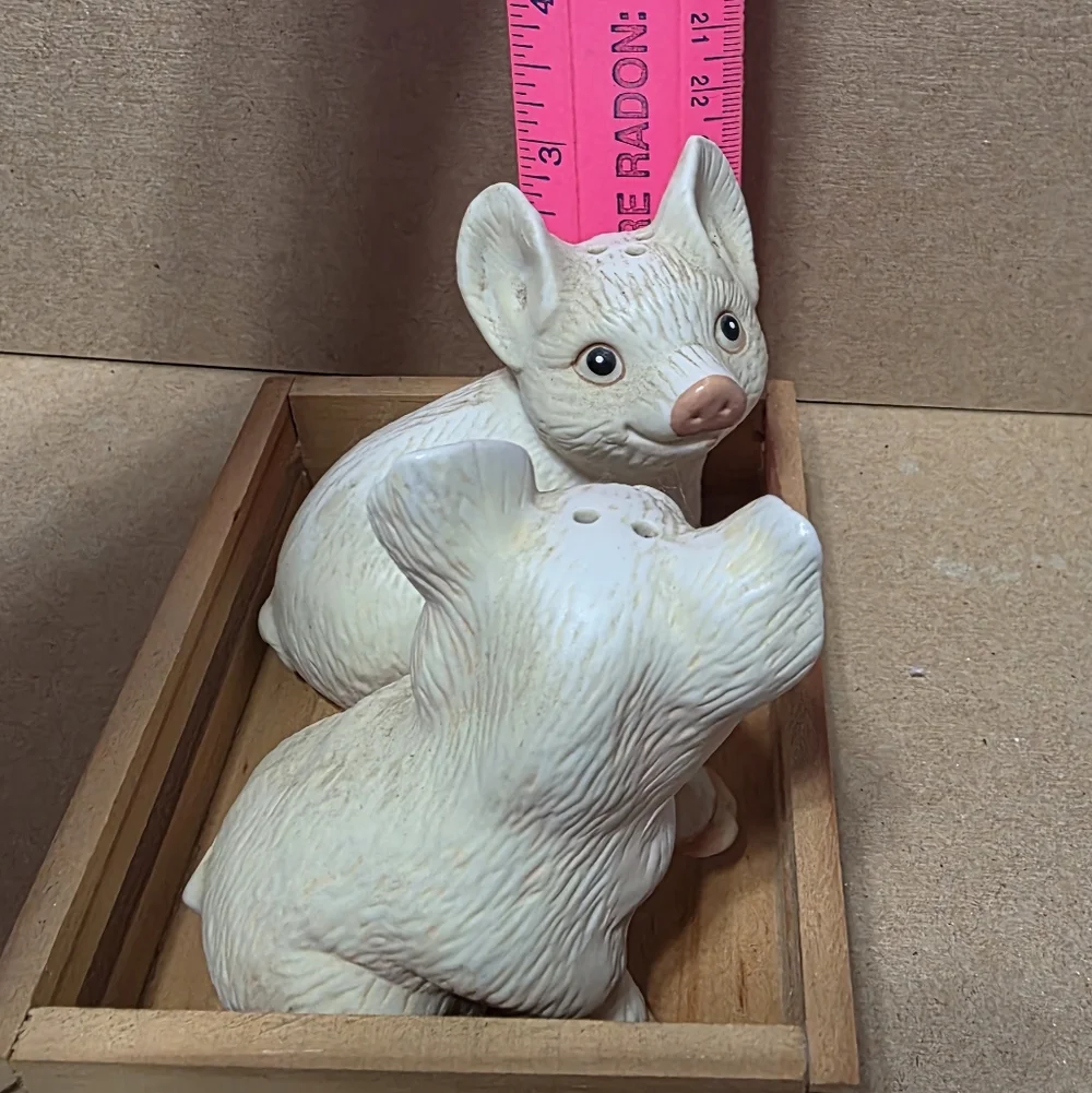 Vintage ceramic pink